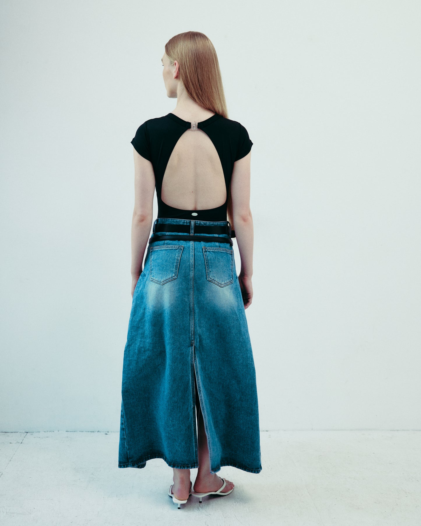 DROP 5 DOUBLE BELTED DENIM SKIRT