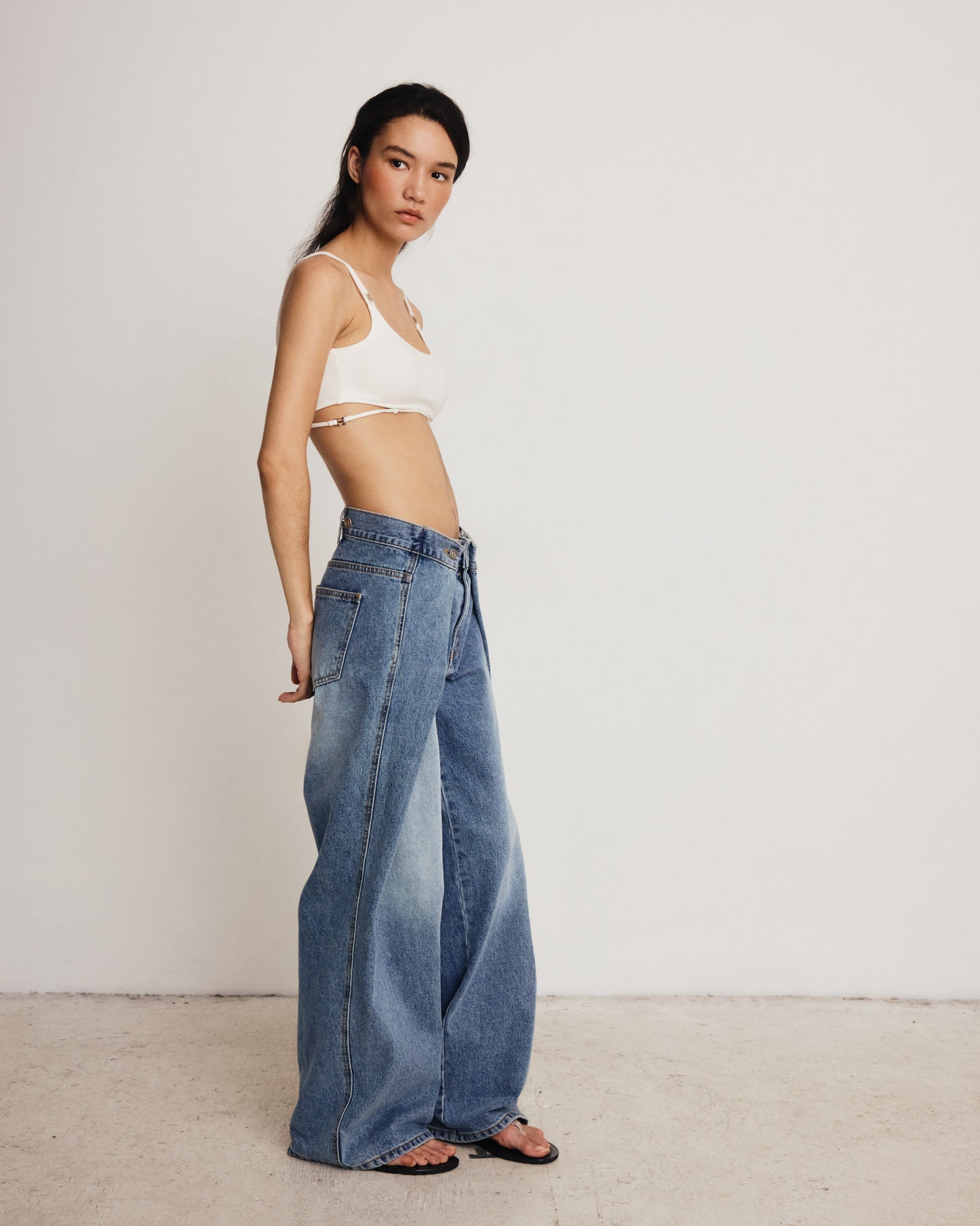 DROP 7 THE STRAPPY RIBBED BRA TOP WHITE